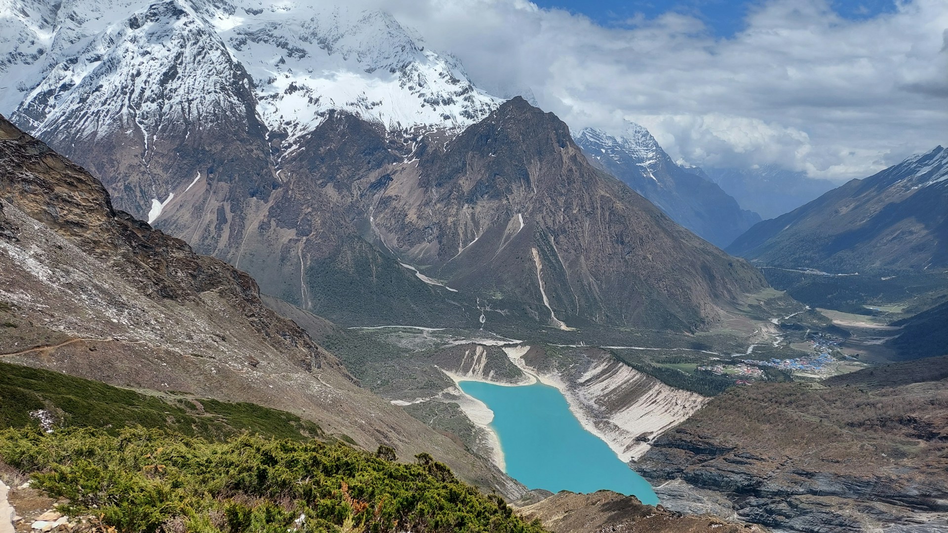 Manaslu Circuit Trek